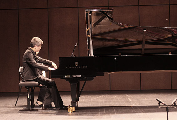 Yun-Yang Lee