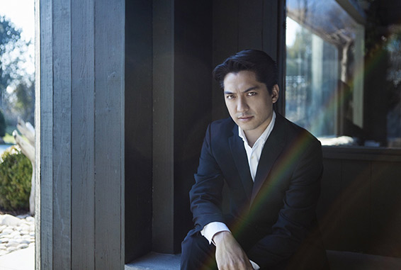 Eugene Tzigane. Photographie © Liza Maris Mazucco.