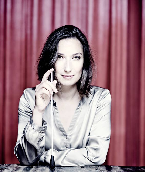 Ariane Matiakh. Photographie © Marco Borggreve.