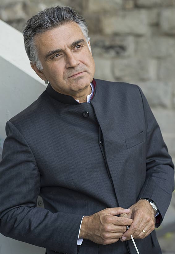 Mischa Damev, nouveau directeur du festival Septembre musical - une fenêtre sur le monde. Photographie © D. R.