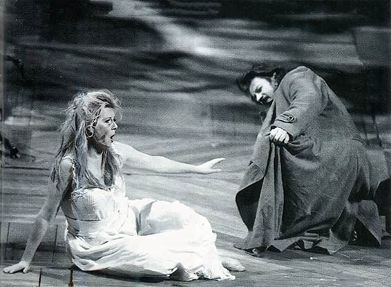 Káťa Kabanová, Oper am Rhein, 1996, mise en scène de Stein Winge, décors et costumes de Timian Alsaker, Clary Bartha (Katia), Christian Papis (Boris Grigorievitch).