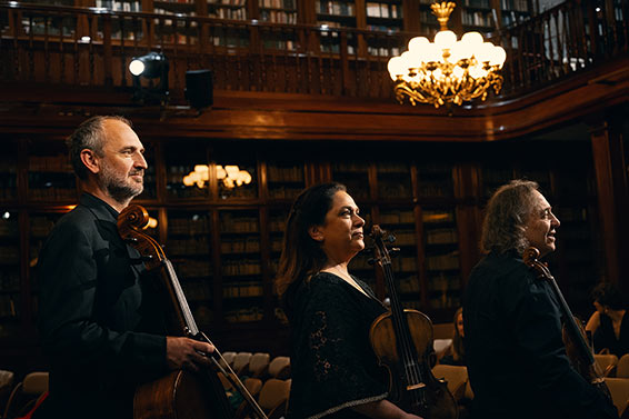 Florent Audibert, Karine Lethiec, Christophe Giovaninetti. Photographie © Calliopé.