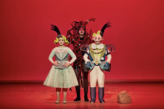 « Les Contes de Perrault », mise en scène de Valérie Lesort. Photographie © Fabrice Robin.