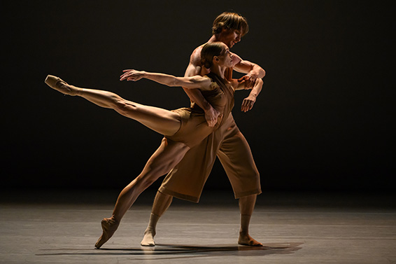 Ekaterina Mamrenko et Ige Cornelis. Photographie © Alice Blangero.