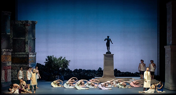 Kallirhoe. Photographie © Wiener Staatsballett - Ashley Taylor.