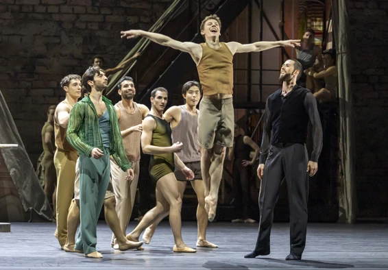 Michele Esposito (Brahma), Lukas Simonetto (au centre) et Jaat Benoot (Rajah). Photographie © Hans Gerritsen.