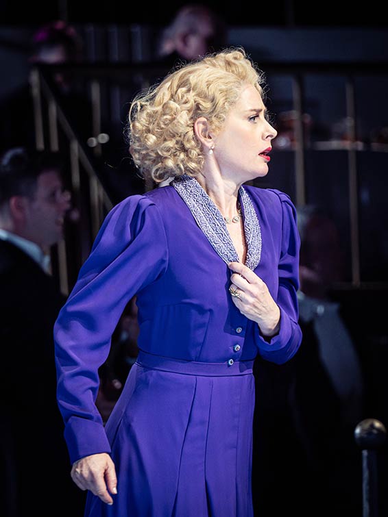 Malin Byström (Elisabeth). Photographie © Wiener Staatsoper - Ashley Taylor.