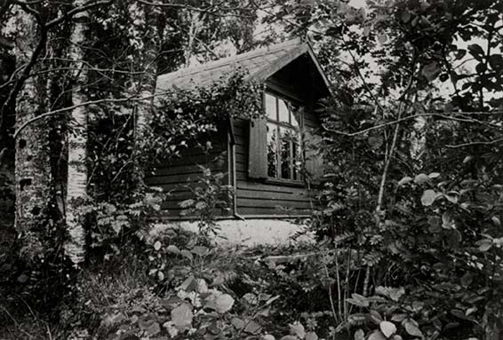 Extérieur et intérieur du cabanon de travail à Troldhaugen