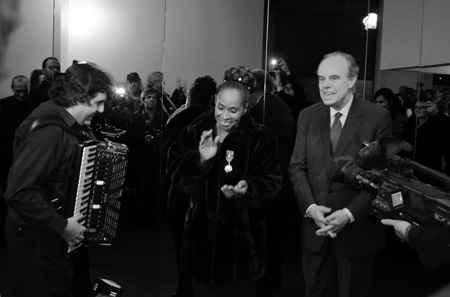 Monsier Gabriel, Liz McComb, et Frédéric Mitterrand,