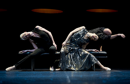 Bernice Coppieters, Diana Vishneva et Gaëtan Morlotti. Switch. Photographie © Alice Blangero.