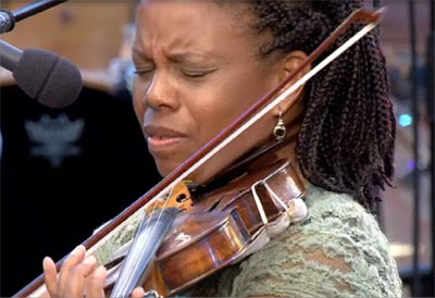 Regina Carter, invitée de Liz McComb, Jazz à Vienne, 27 juin 2010