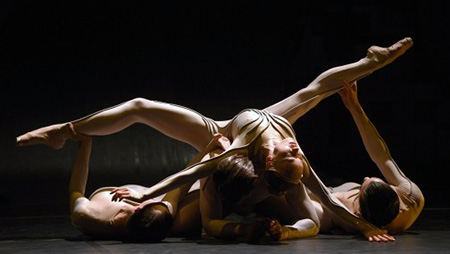 Staatsballet Berlin, Masse, « Boson ». Photographies © Bettina Stöss. 